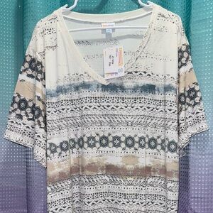 NWT Lularoe 2XL Aztec stripe Iris v neck tee shirt
